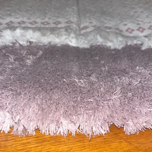 Bath Set - Dusty Plum/Purple Rug and 2 Bath Towels - Picture 10 of 10